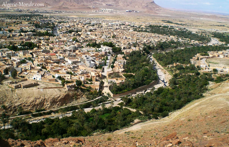 Vue d'ensemble sur la ville de Bou Saada