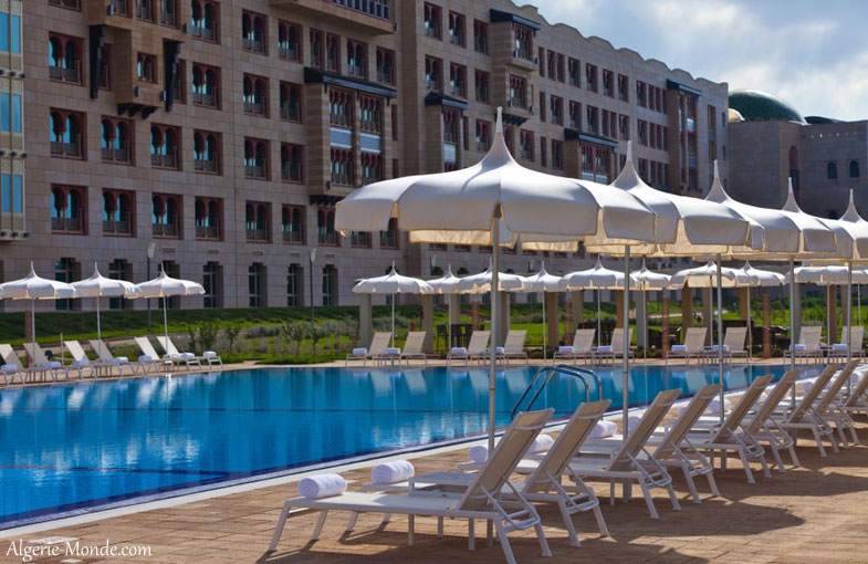 Piscine Htel Renaissance Tlemcen