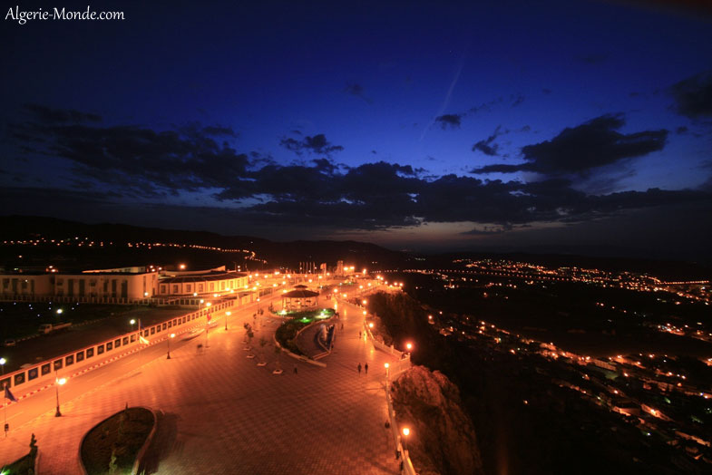 Vue de nuit du Plateau Lalla Setti
