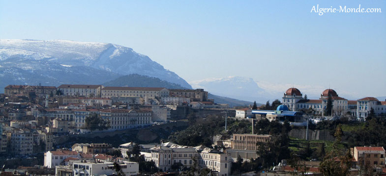 Vue d'ensemble de la ville de Constantine